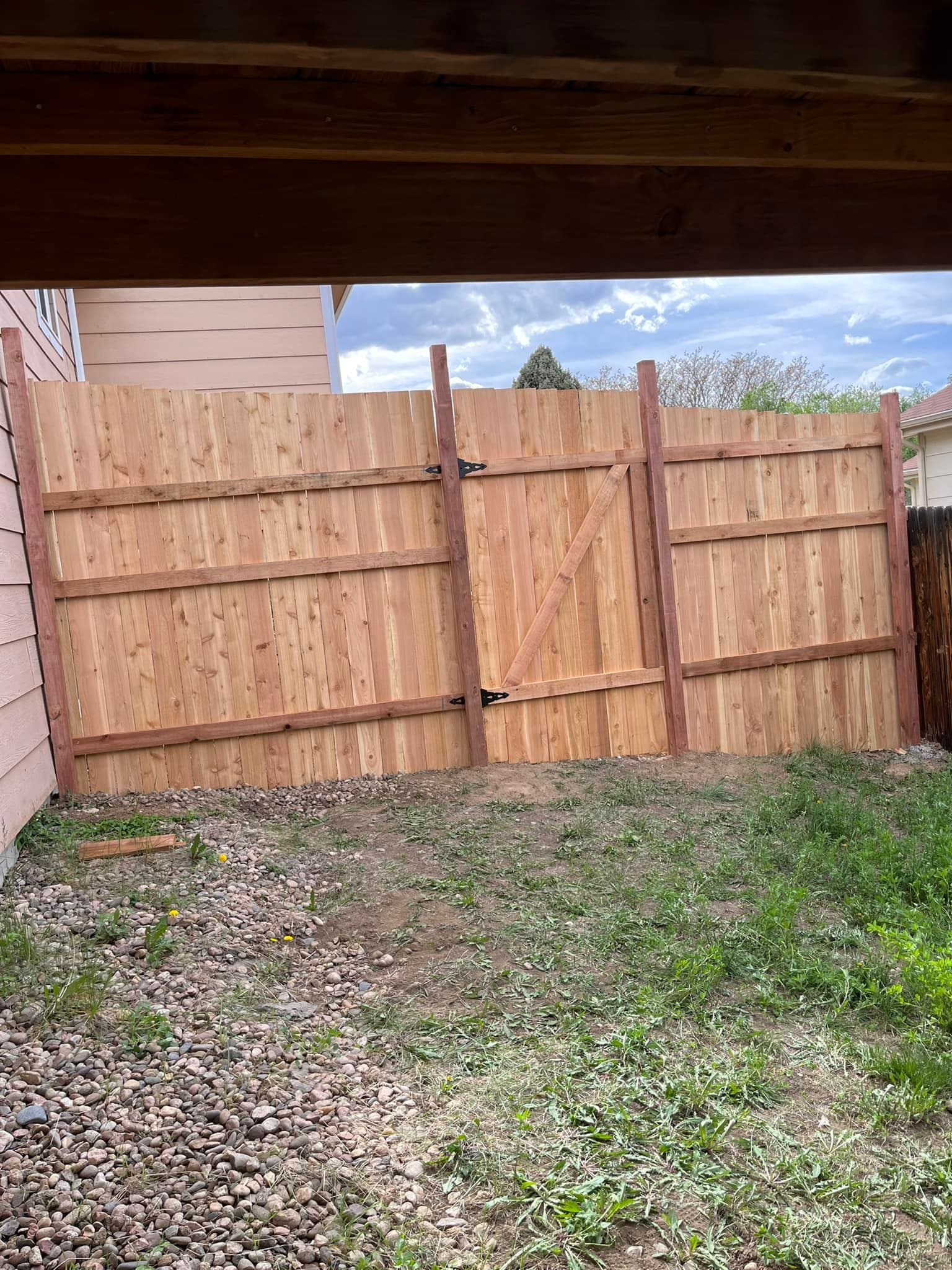 Commercial fence project